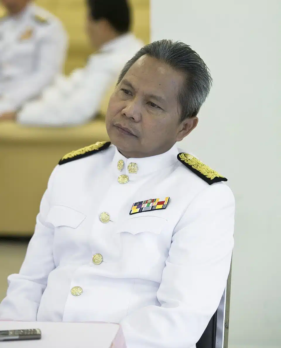 ภาพของโสภณ ซารัมย์ ขณะทำงานในฐานะรัฐมนตรีช่วยว่าการกระทรวงคมนาคม