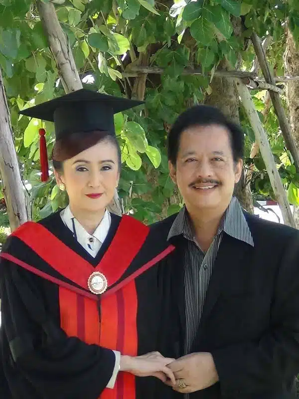 เจี๊ยบ อัฐพรพิมพ์ และ สุรชัย สมบัติเจริญ