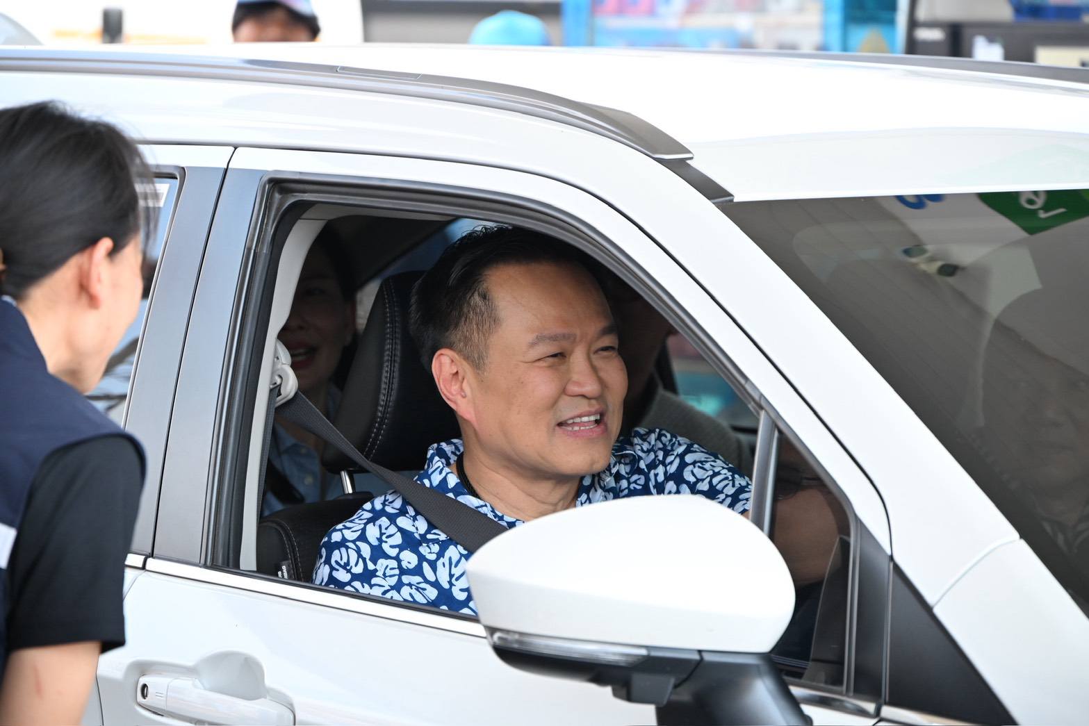 นายกฯ อนุทิน สุ่มตรวจปั๊มน้ำมันนครพนม