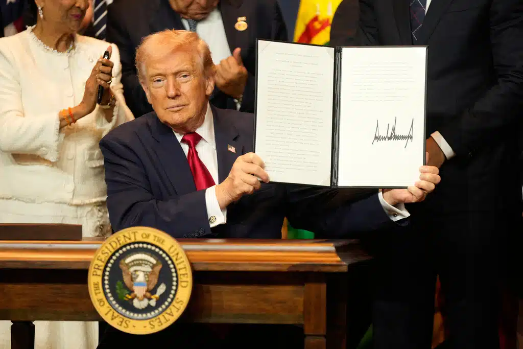 โดนัลด์ ทรัมป์