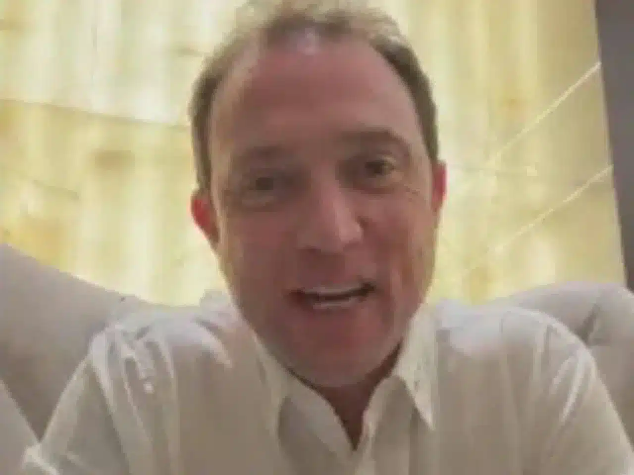 ทรัพย์สิน “เบน สมิธ” และ “แคทรียา บีเวอร์” รวมกว่า 1.3 หมื่นล้านบาท