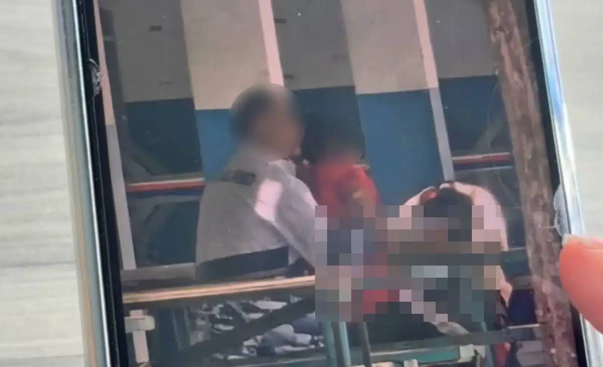 ครูพละหื่น บุรีรัมย์