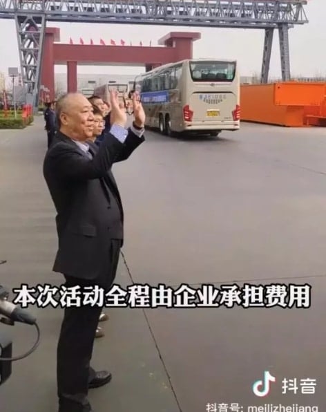 CEO ทุ่มเงินหลายสิบล้าน พาครอบครัวพนักงานเที่ยวฟรี ทั้งที่เพิ่งแจกโบนัสประจำปีไปหมาดๆ-1