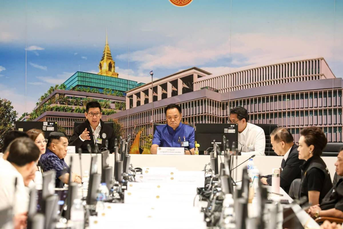 ไทยปฏิเสธวิกฤตน้ำมัน ยันมีซัพพลายใช้ยาว 96 วัน