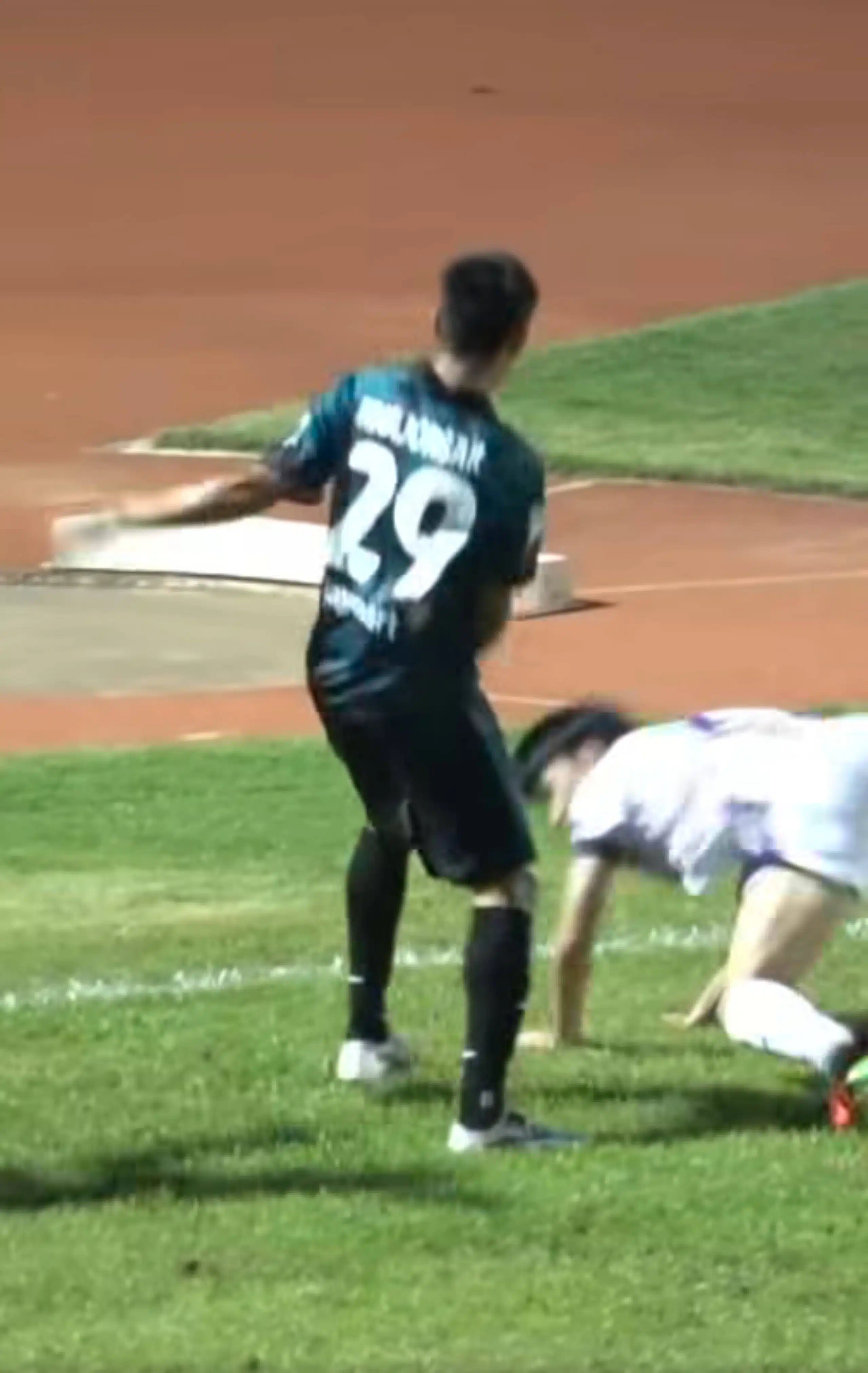 พิชิต ยูไนเต็ด ประกาศเลิกสัญญากับขจรศักดิ์ทันที