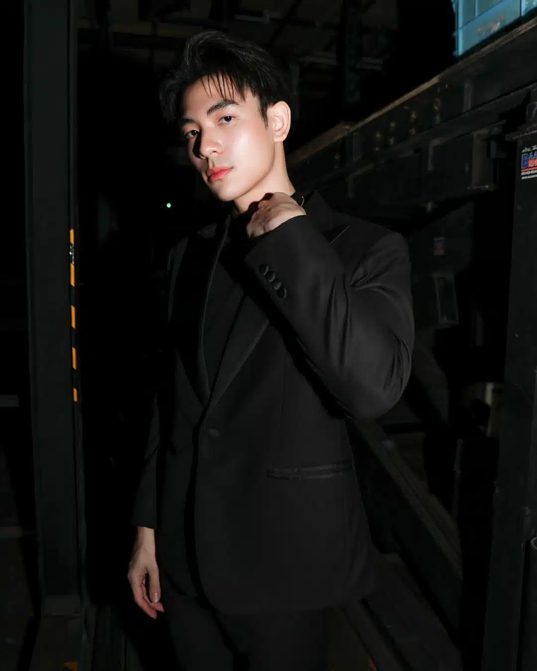 ต้นข้าว ชยุตม์ แอดมินเพจกองทัพบกทันกระแส