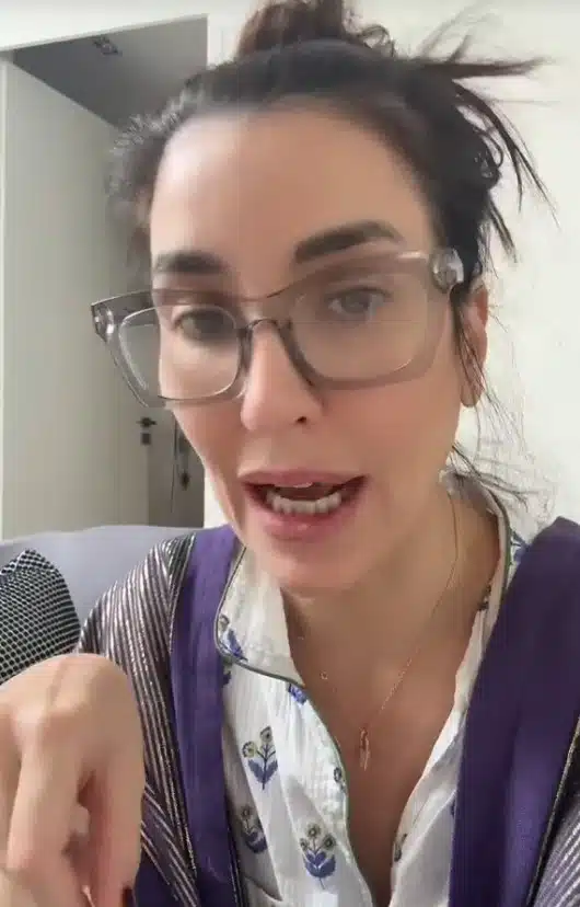 แองจี้ เฮสติ้ง ระเบิดลงใกล้บ้าน 4 ลูกที่คูเวต