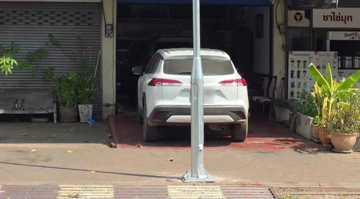 เสาไฟโซลาร์เซลล์ลพบุรี