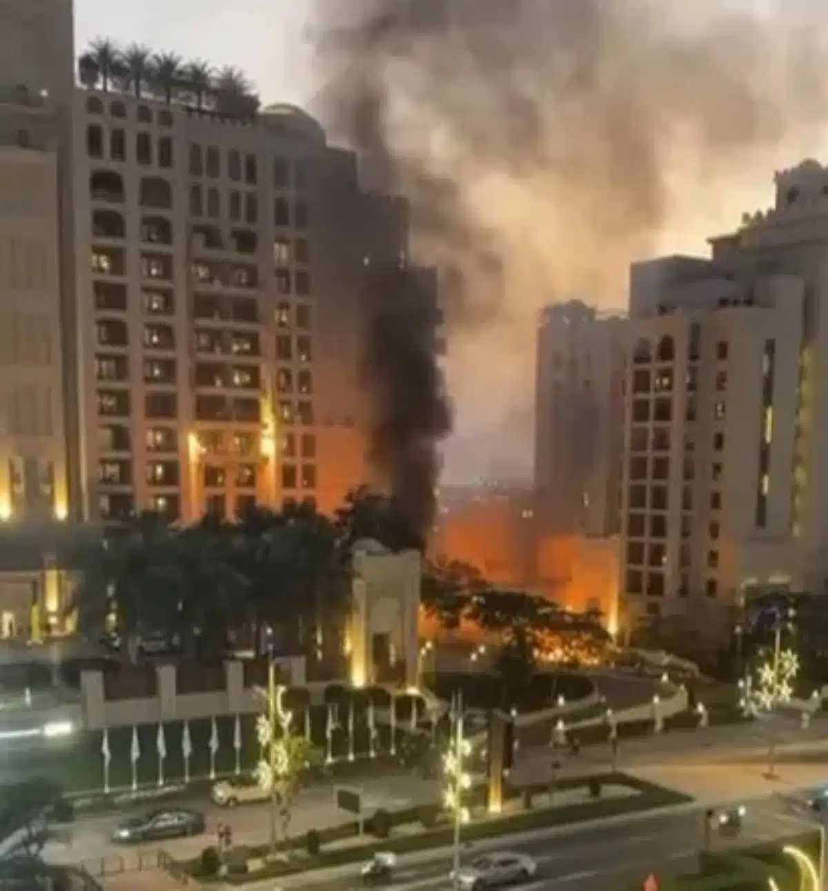 โรงแรม "แฟร์มอนต์ เดอะ ปาล์ม" (Fairmont The Palm) บนเกาะปาล์ม จูไมราห์