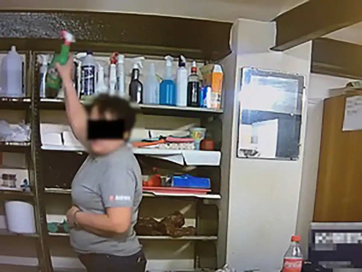 ศาลตัดสินว่ามัลกอร์ซาตามีความผิดฐานพยายามทำให้ผู้อื่นได้รับบาดเจ็บสาหัส