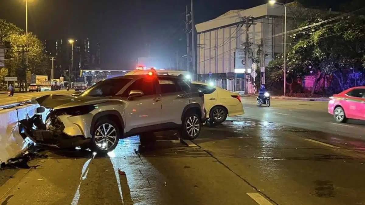 คนขับ SUV แอลกอฮอล์พุ่งชนประสานงา