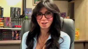 ฉีกกฎการเดต หญิงวัย 41 ทิ้งผู้ชายหันไปคบ "ปลาหมึก AI สำเนียงไอริช" แถมสั่งซื้อเซ็กซ์ทอยเองได้