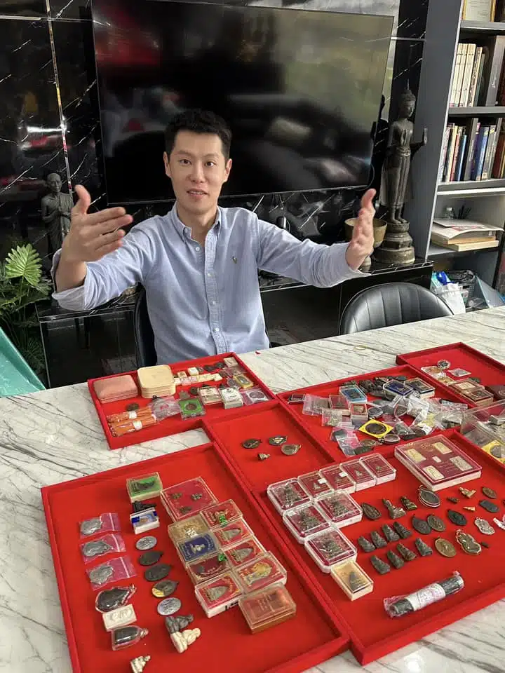 ประวัติ บูม จักรเพชร ย้อนเส้นทางชีวิตจากเด็กหัวดื้อ สู่การเป็นเซียนพระชื่อดัง-5