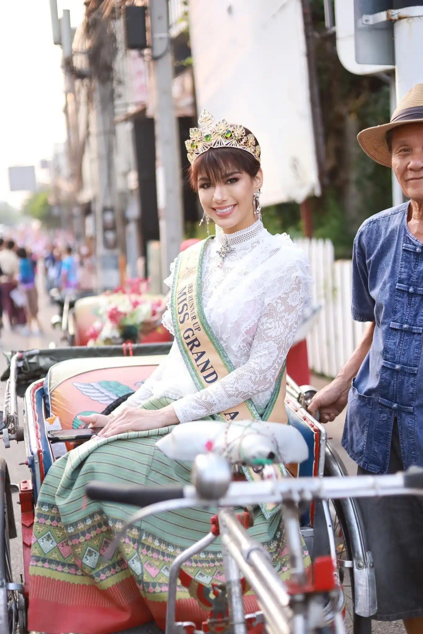 พราด้า ธันย์สิตา -8