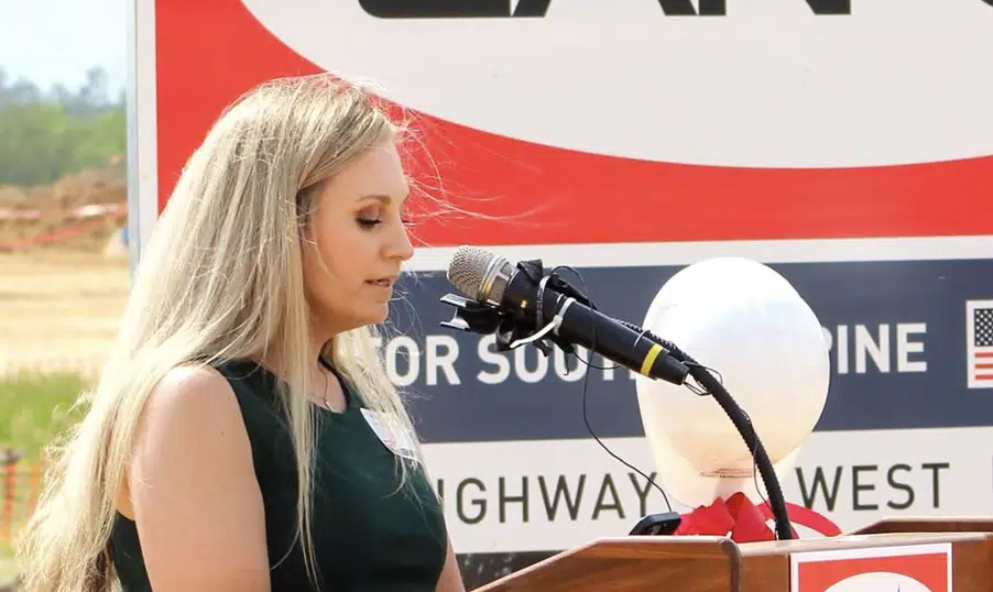 มิสตี นายกเทศมนตรีหญิง สหรัฐ มีเซ็กซ์เด็ก 16 เพื่อนลูกตัวเอง ในงานปาร์ตี้ที่บ้าน ให้ไรเดอร์ซื้อยาคุมฉุกเฉิน จ่อโทษหนัก