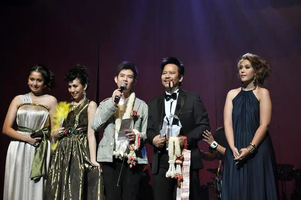 ร็อคกี้ ลูกชาย สุรชัย ร่อนหมายเชิญสื่อ ฟังความจริงตลอด 47 ปีจากปาก แม่เจี๊ยบ ศกุณตลา-2