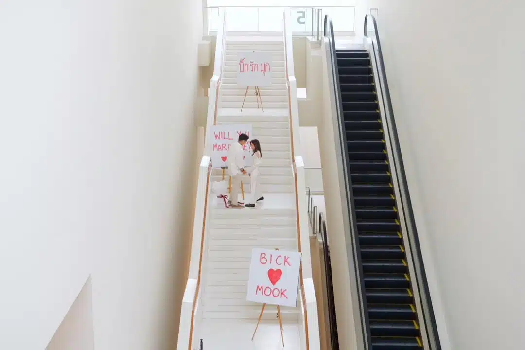 ร่วมยินดี ไฮโซบิ๊ก คุกเข่าขอแฟนสาวแต่งงาน หลังเปิดตัวคบเมื่อปีที่แล้ว-2