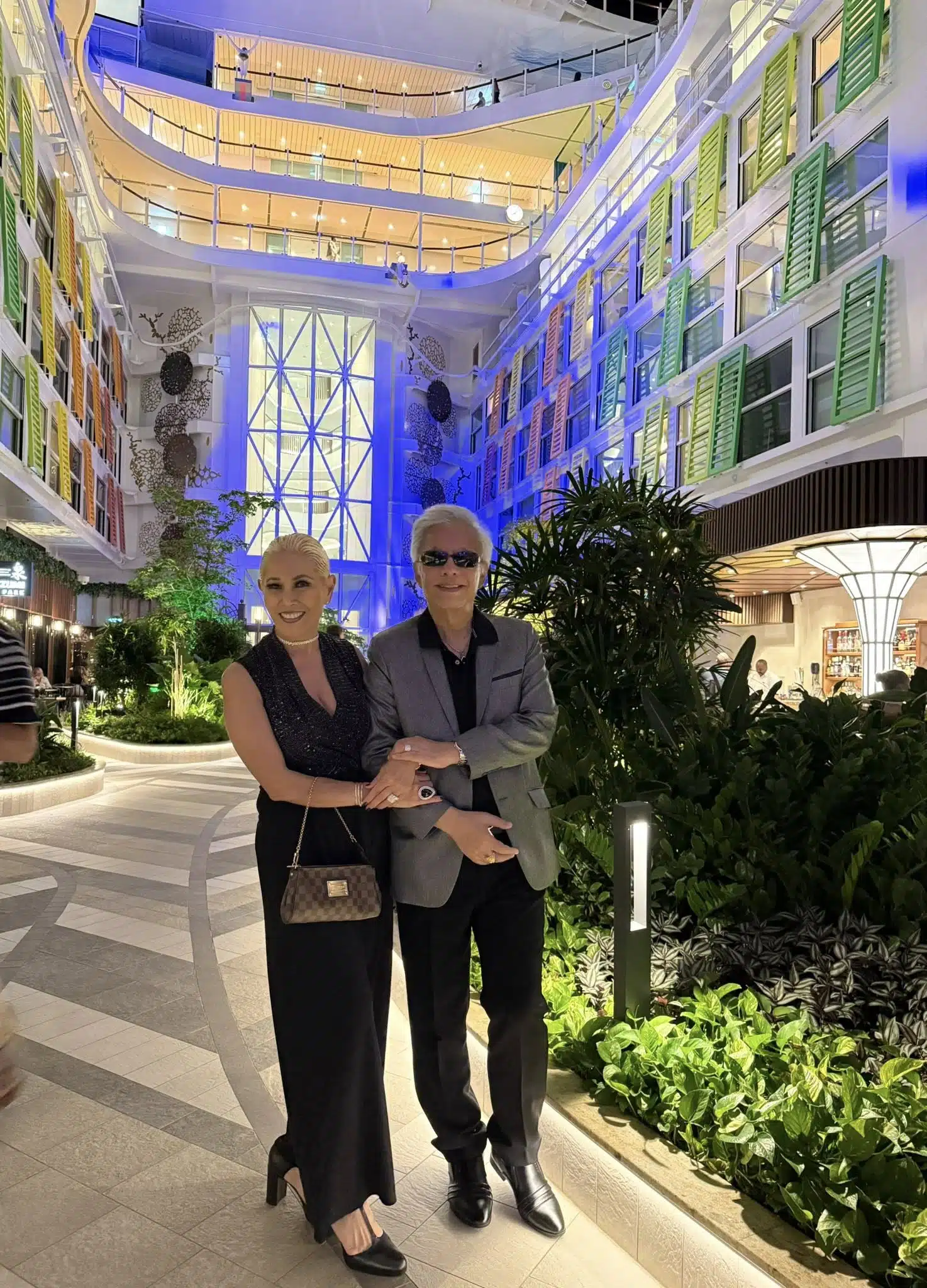 ลูกทุ่งรุ่นใหญ่ เปิดตัวภรรยา ที่ปิดเงียบมากว่า 40 ปี สวยหล่อเหมาะสมกันมาก-2