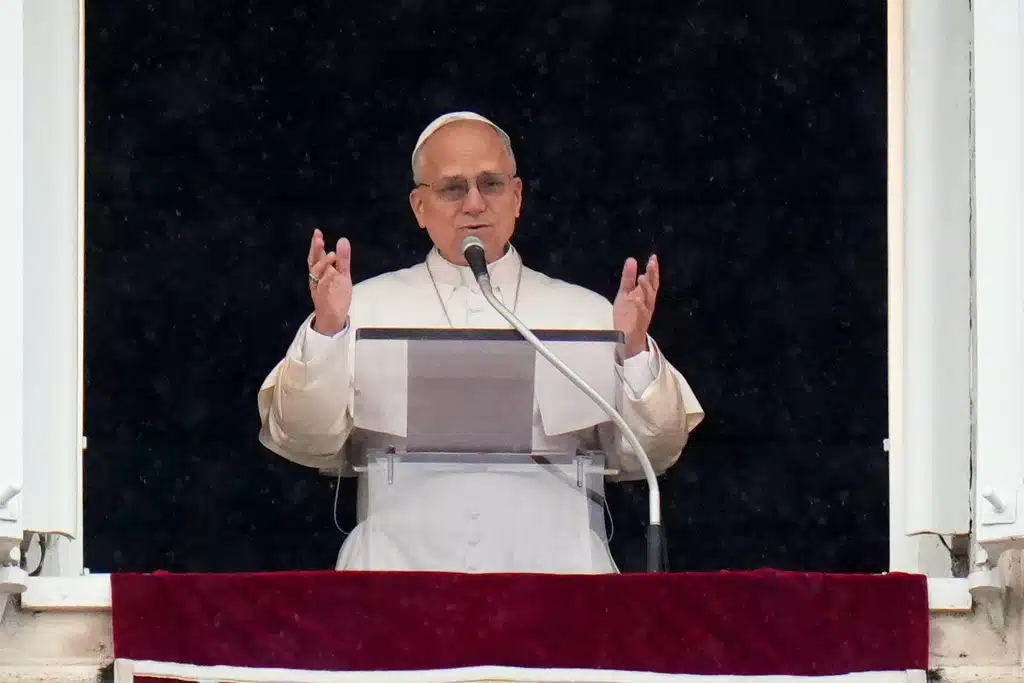 สมเด็จพระสันตะปาปาลีโอที่ 14 นำสวดมนต์ ณ จัตุรัสเซนต์ปีเตอร์ นครรัฐวาติกัน