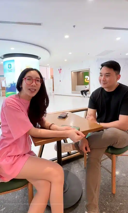 เบนซ์ พริกไทย อัดคลิปฝากถึง แม่แตงโม หลังถูกถามทำไมต้องแต่งตัวโป๊ร้องเพลง-1