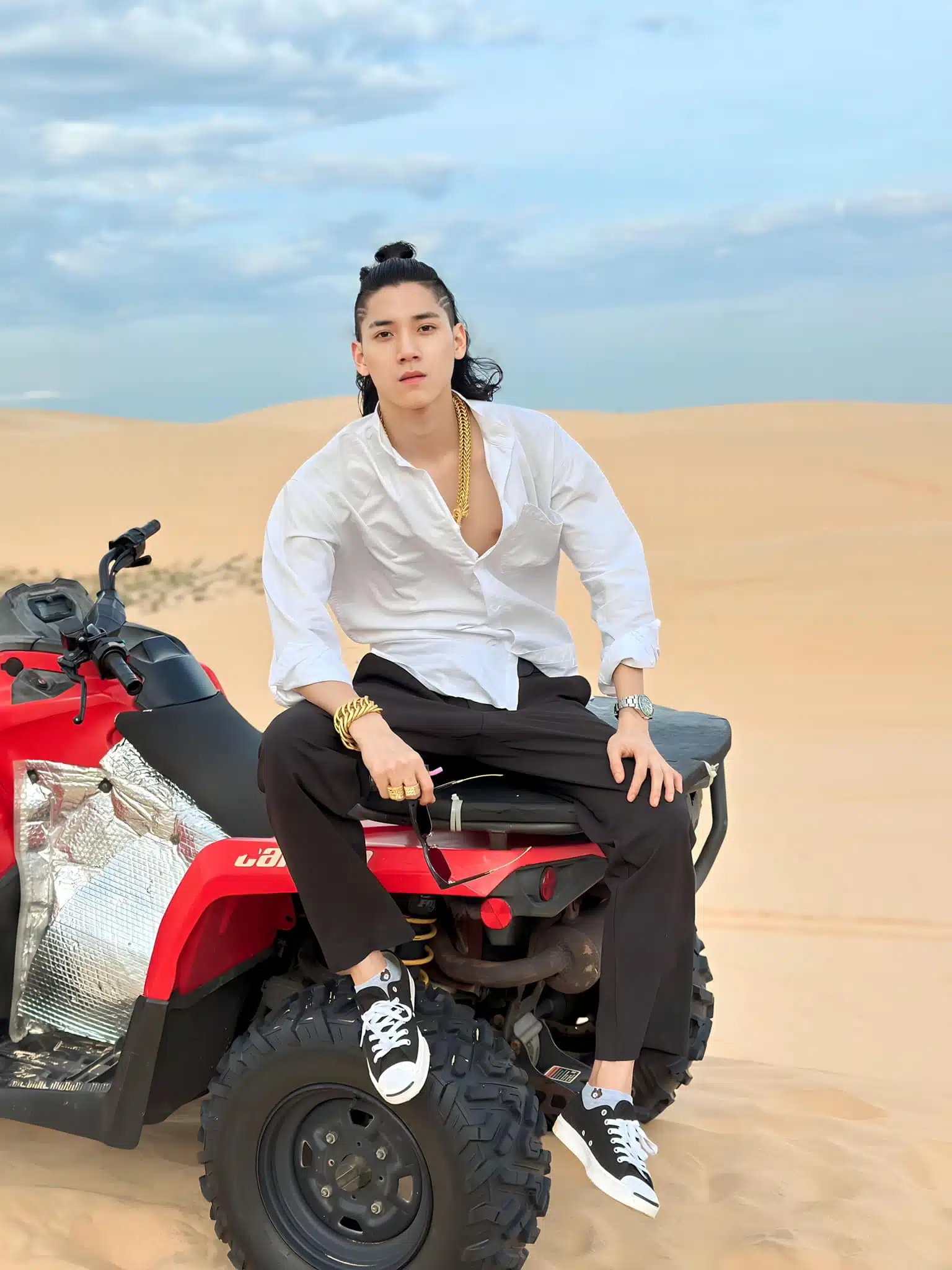 อนุสรณ์ โพธิ์ทอง อินฟลูฯ หนุ่ม