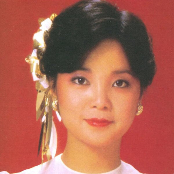 ประวัติ เติ้งลี่จวิน ราชินีเพลงป็อปเอเชีย