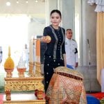 งดงาม เจ้าจอม พลโทหญิง ท่านผู้หญิงอรอนงค์ ผู้แทนพระองค์ พิธีทอดผ้าป่าสามัคคี