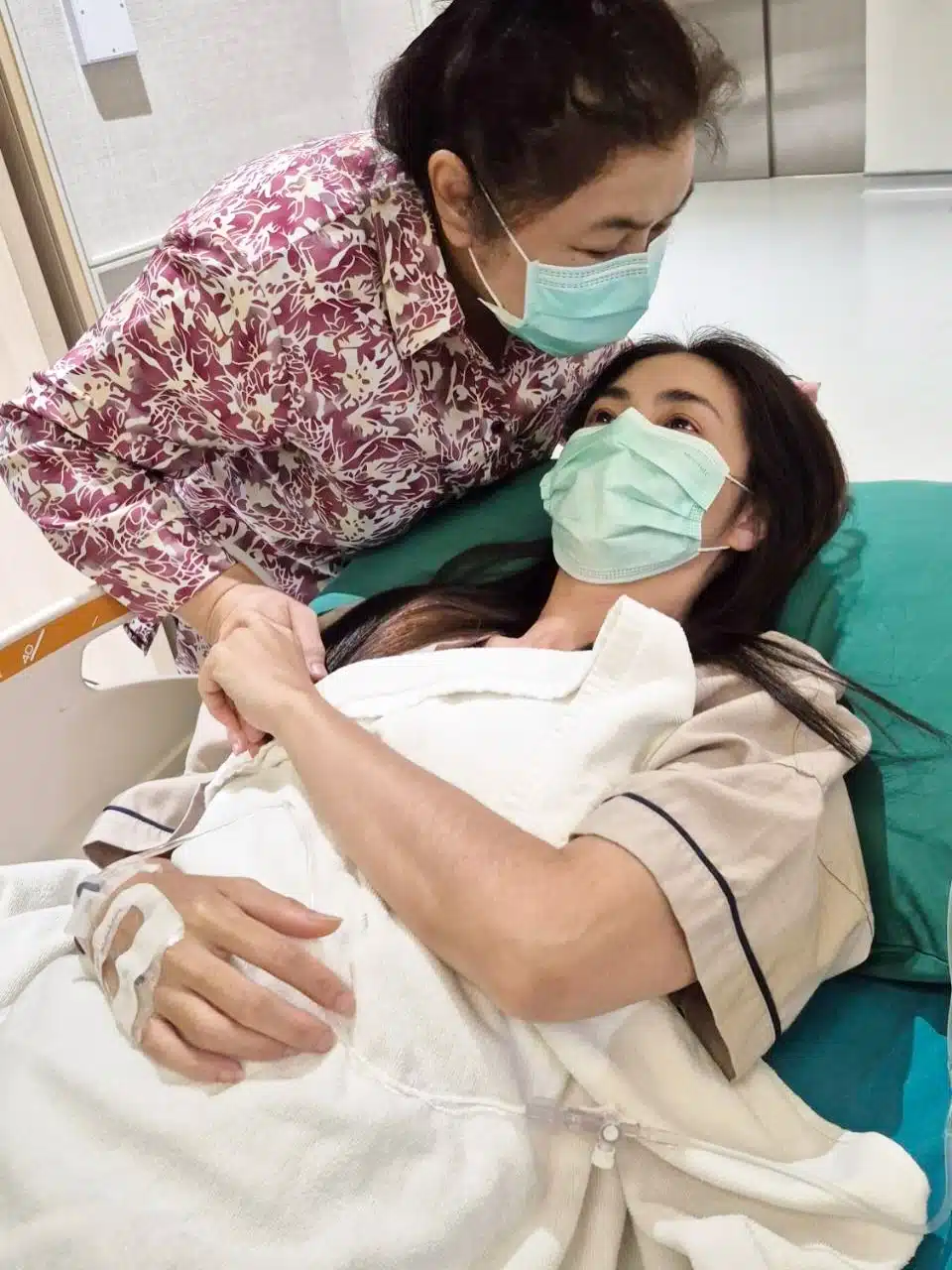 จ๊ะจ๋า พริมรตา ผ่าตัดช็อกโกแลตซีสต์-2