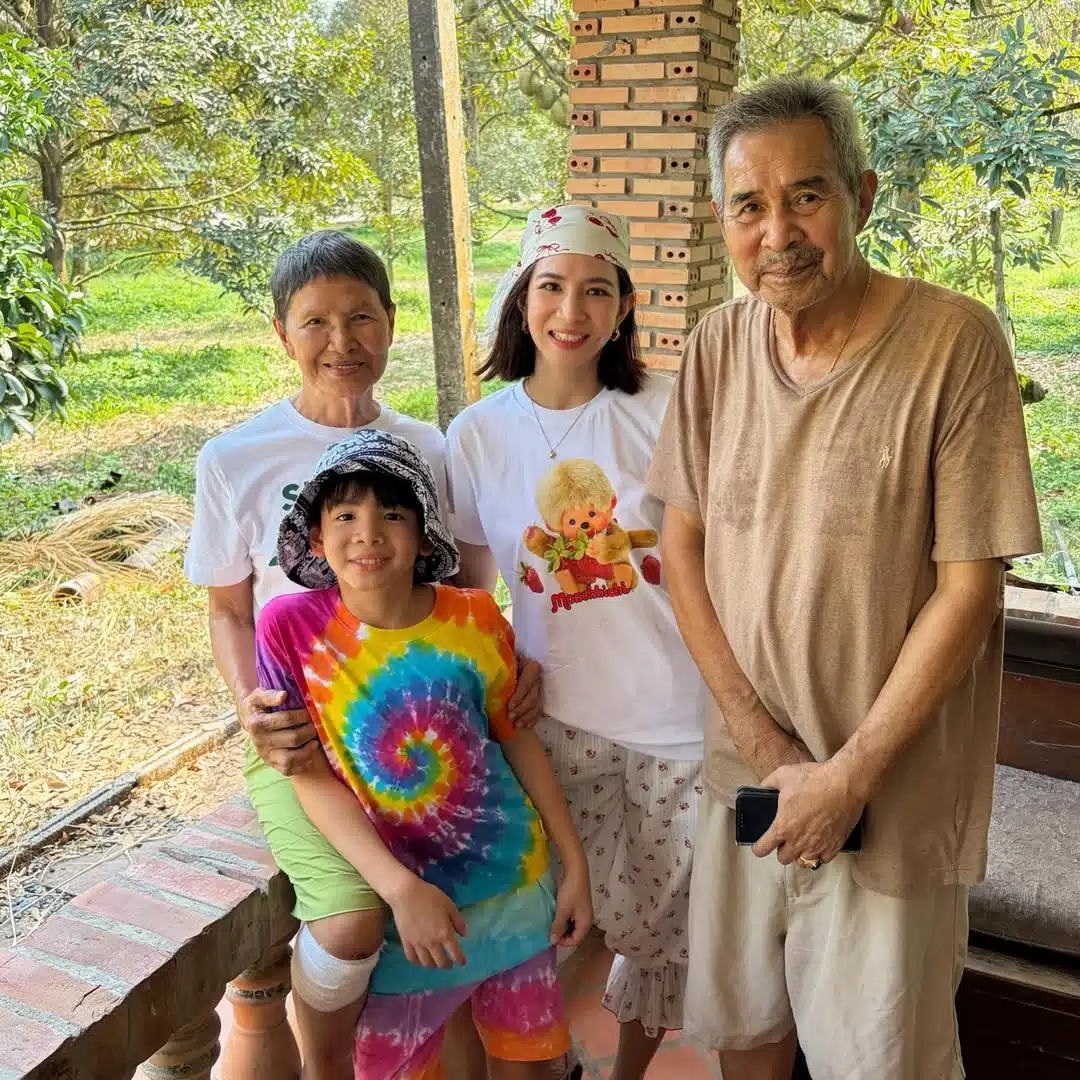 ภาพล่าสุด ชลิต เฟื่องอารมย์ -2