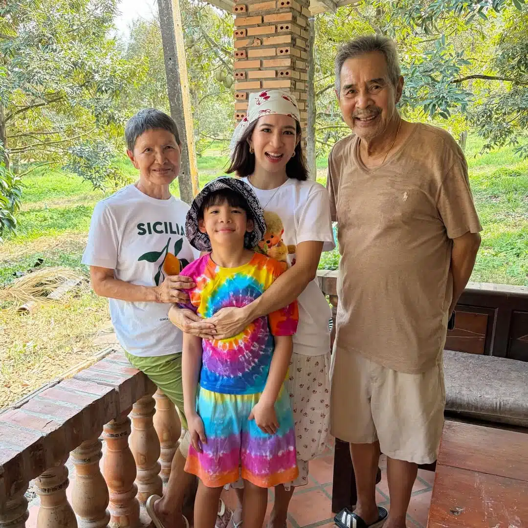 ภาพล่าสุด ชลิต เฟื่องอารมย์