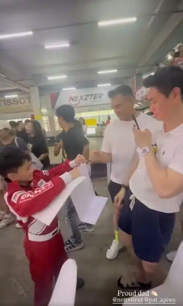 น้องพายุ ลูก ชมพู่-น็อต คว้าถ้วยแข่งโกคาร์ท ย้อนภาพแม่ 20 ปีก่อนเคยลงสนามเหมือนกัน-3