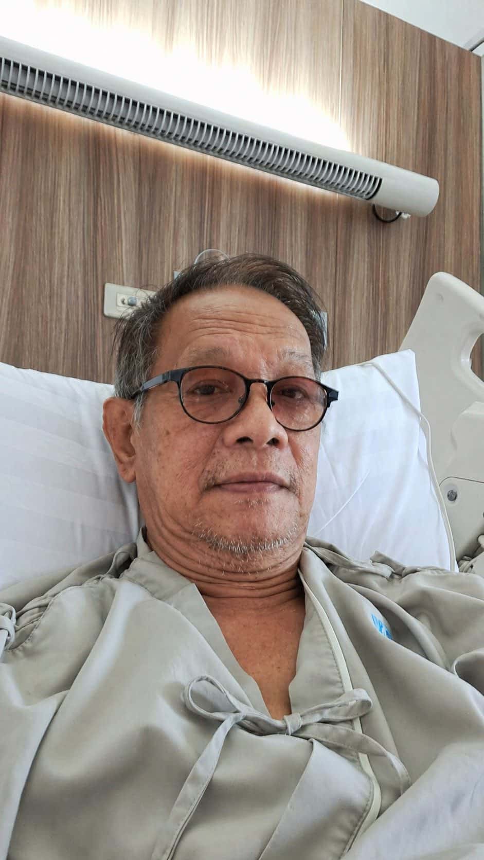 ผู้กำกับดัง ล้มป่วยหลายโรครุมเร้า แอดมิตรพ.ด่วน ถั่วแระ รุดเยี่ยมให้กำลังใจถึงเตียง