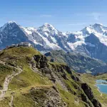 คู่รักจัดหนักบนยอดเขา 2,600 เมตร นึกว่าลับตาคน ที่ไหนได้กล้องไลฟ์สดจับภาพชัด