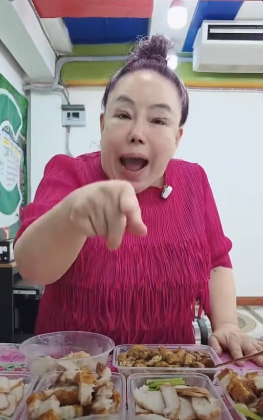 ลีนา จังจรรจา อัดคลิปวิดีโอวิพากษ์วิจารณ์การทำงานของรัฐบาล