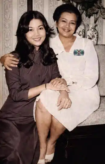 สิ้น คุณยายเฉลา ประสพศาสตร์ ศิลปินอาวุโส จากไปอย่างสงบ สิริอายุ 98 ปี-4