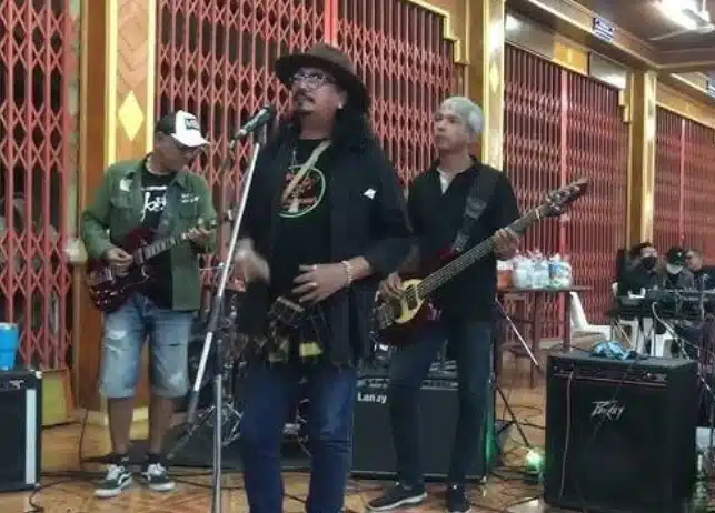 สิ้นศิลปินเมืองเพชร โส อานนท์ เสียชีวิตอย่างสงบ ในวัย 65 ปีหลังป่วยมะเร็งลำไส้-3