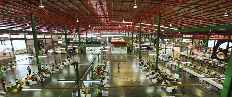 สุดยื้อ! โรงงานพลาสติก ยุติกิจการ 50 ปี พนักงาน 300 ชีวิตถูกเลิกจ้าง เหตุสู้ต้นทุนไม่ไหว-2