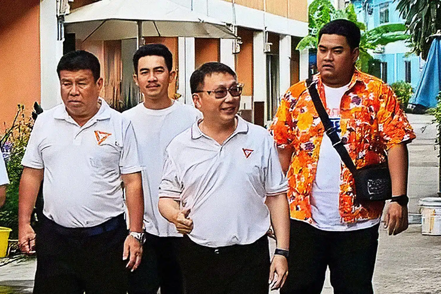 นายอิทธิวัฒน์ วัฒนศาสตร์สาธร