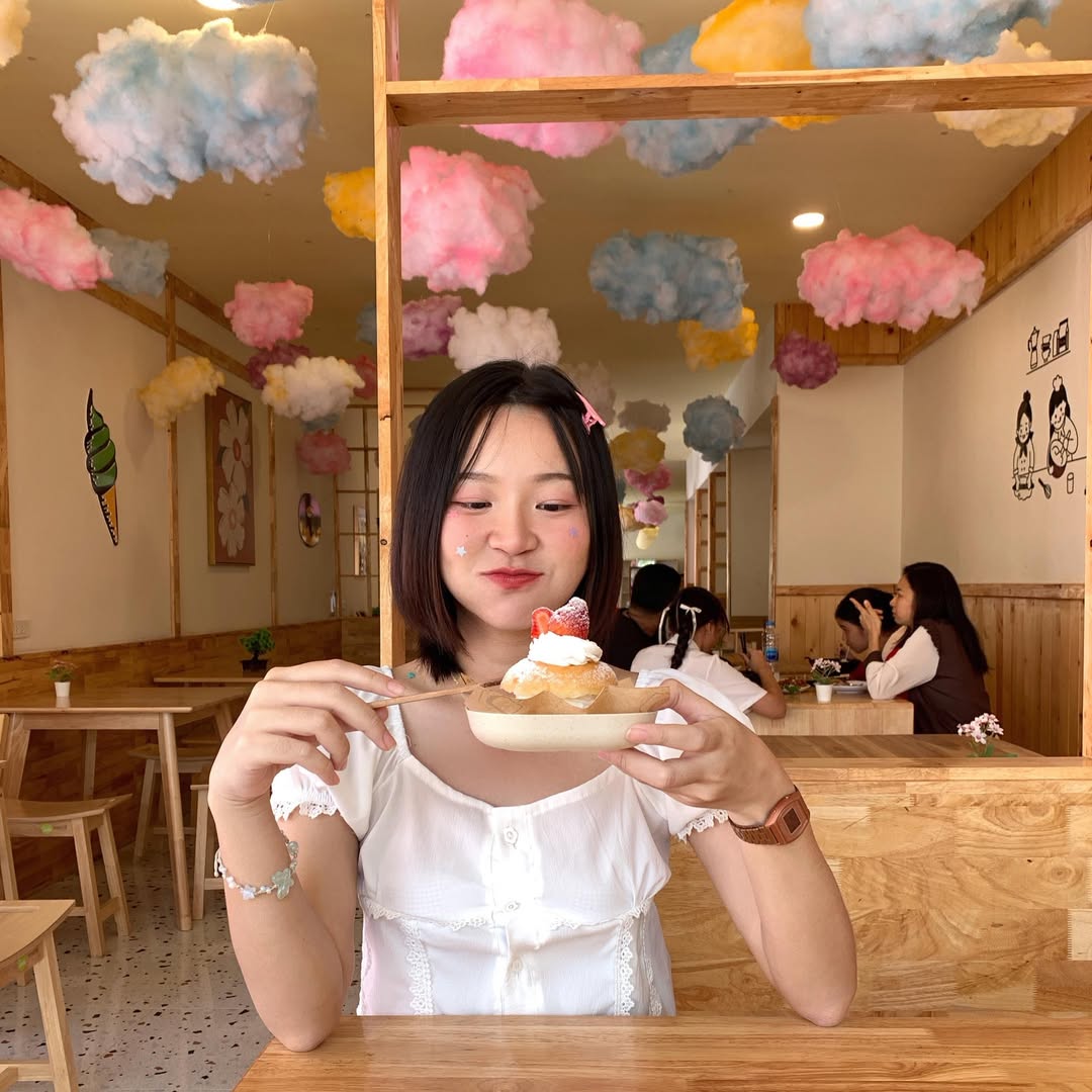 เผยโฉม น้องแอม ลูกสาว ยาว ลูกหยี สวยเก่ง แถมเป็นพนักงานสายการบินดัง-10