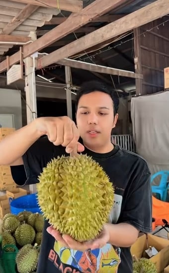 แพรรี่ ติง ไลฟ์ขายทุเรียนลูกละ 100 โปรโมตยิ่งใหญ่ แต่ได้ของทั่วไป โฆษณาเกินจริงหรือไม่-3