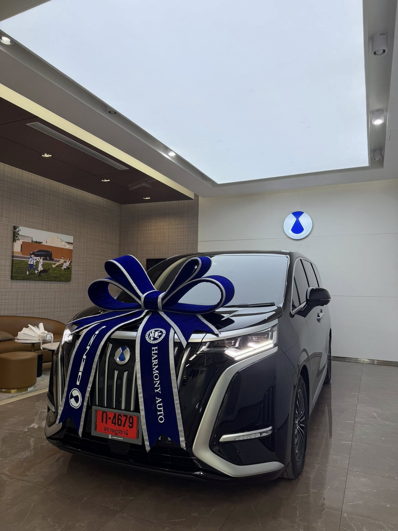 แม่น้ำหนึ่ง ซื้อรถใหม่ คอหวยไม่พลาดส่อง ทะเบียนรถป้ายแดง หวังรวยเงินล้าน-1