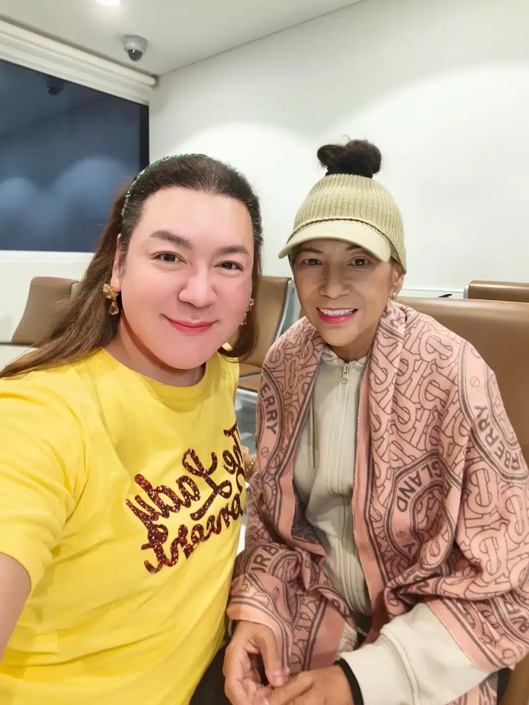 แอน อังคณา ตรวจเจอมะเร็ง-ติดเชื้อในกระแสเลือด เพื่อนศิลปินรวมตัวมอบเงินช่วยเหลือ-5