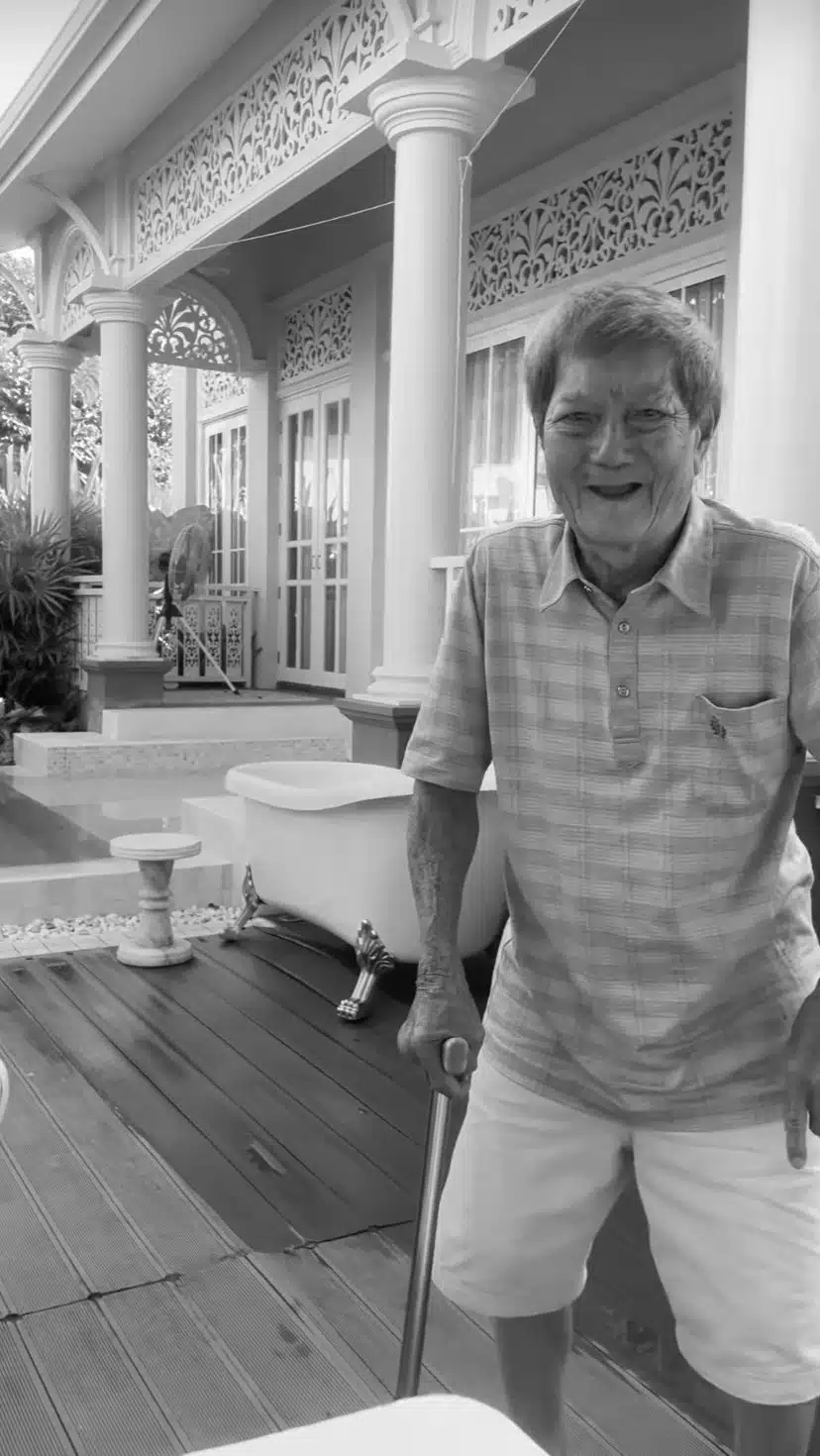 ไบรอันตัน ร่ำไห้สูญเสียคุณพ่อ ตัน อาบาห์ จากไปอย่างสงบ สิริอายุ 90 ปี-9