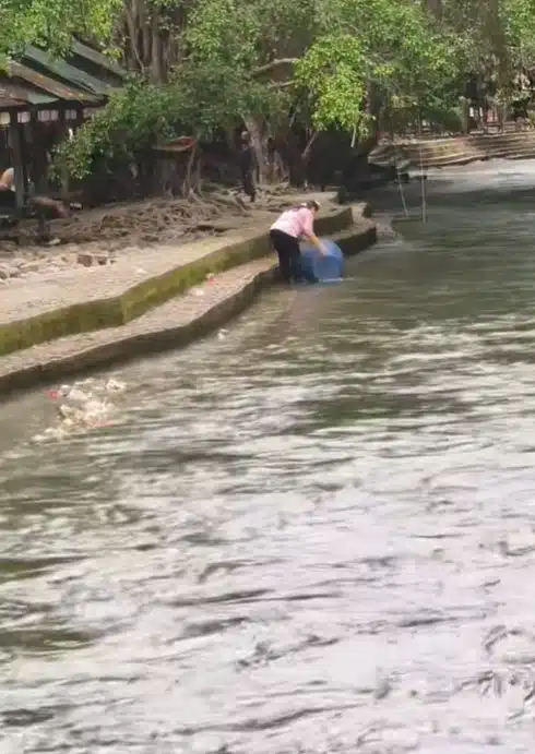ไร้สำนึก! โฮมสเตย์นครนายก ทิ้งขยะลงน้ำ นทท.เดือด หมดกันแหล่งท่องเที่ยวใกล้กรุง-1