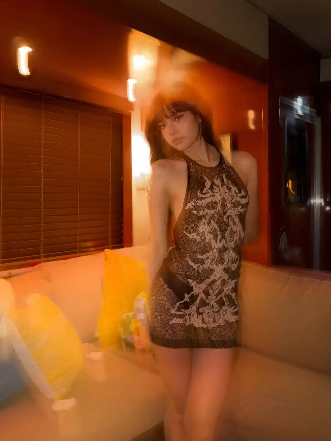 ไอจีแตก! ลิซ่า อวดลุค ซีทรูดำสุดเร่าร้อน ยอดไลก์ทะลุ 2.5 ล้านในไม่กี่ชั่วโมง-3