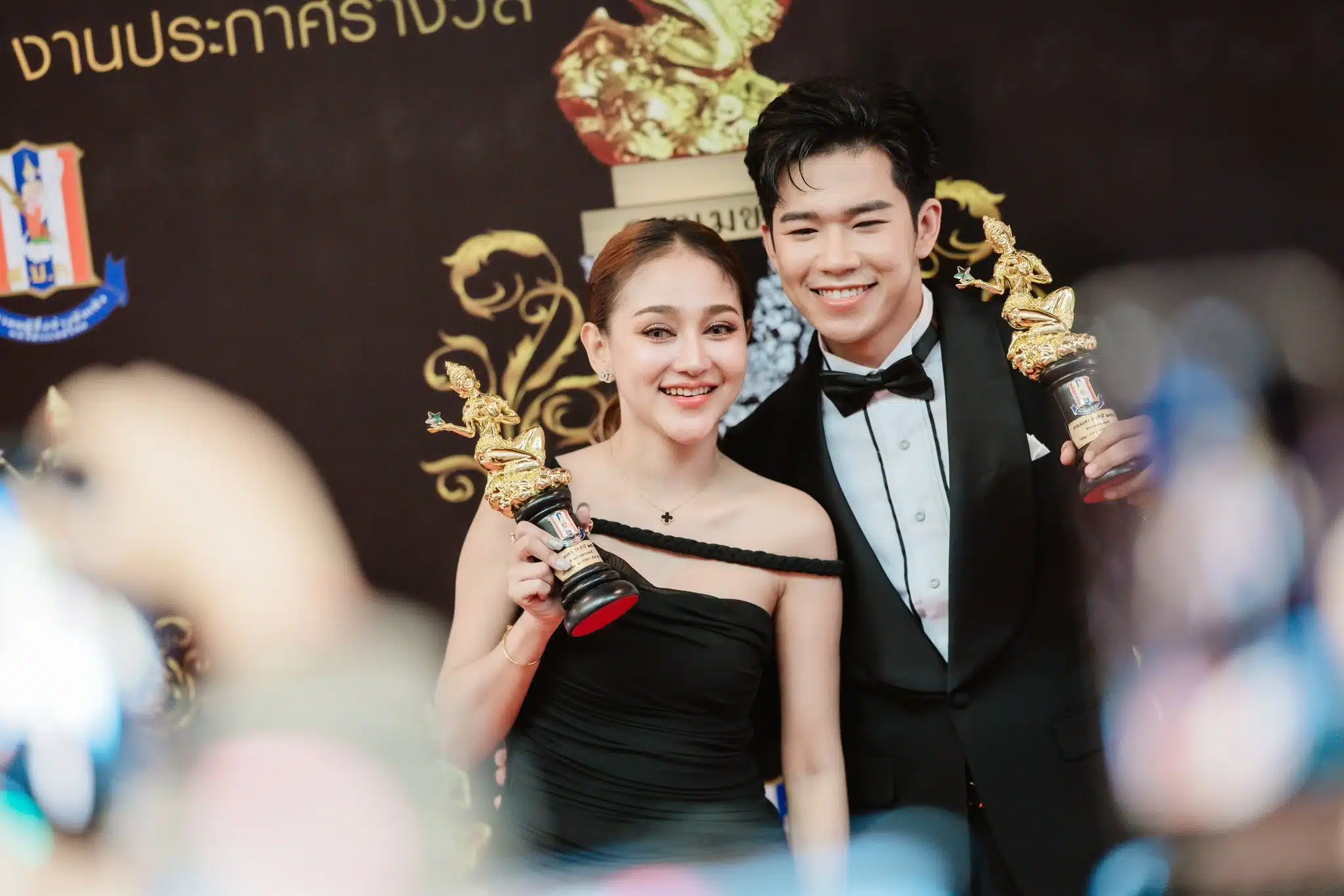 นุ่น ดำดง และ นุ กฤษฏา บารมี-2