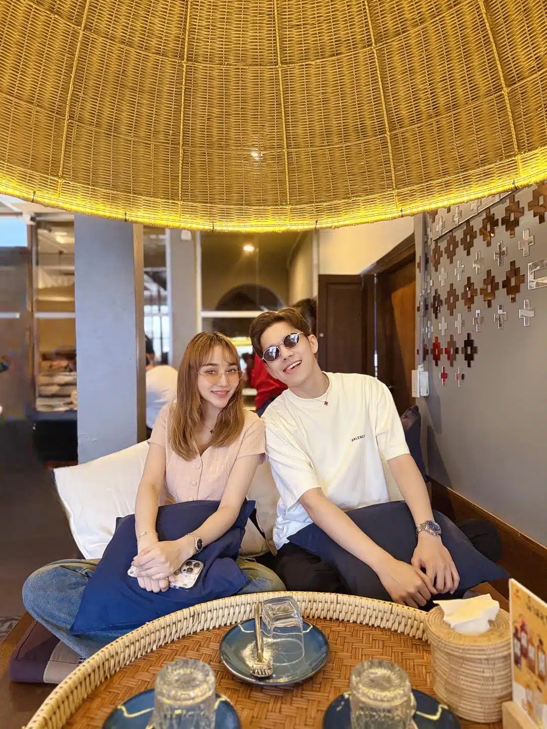นุ่น ดำดง และ นุ กฤษฏา บารมี