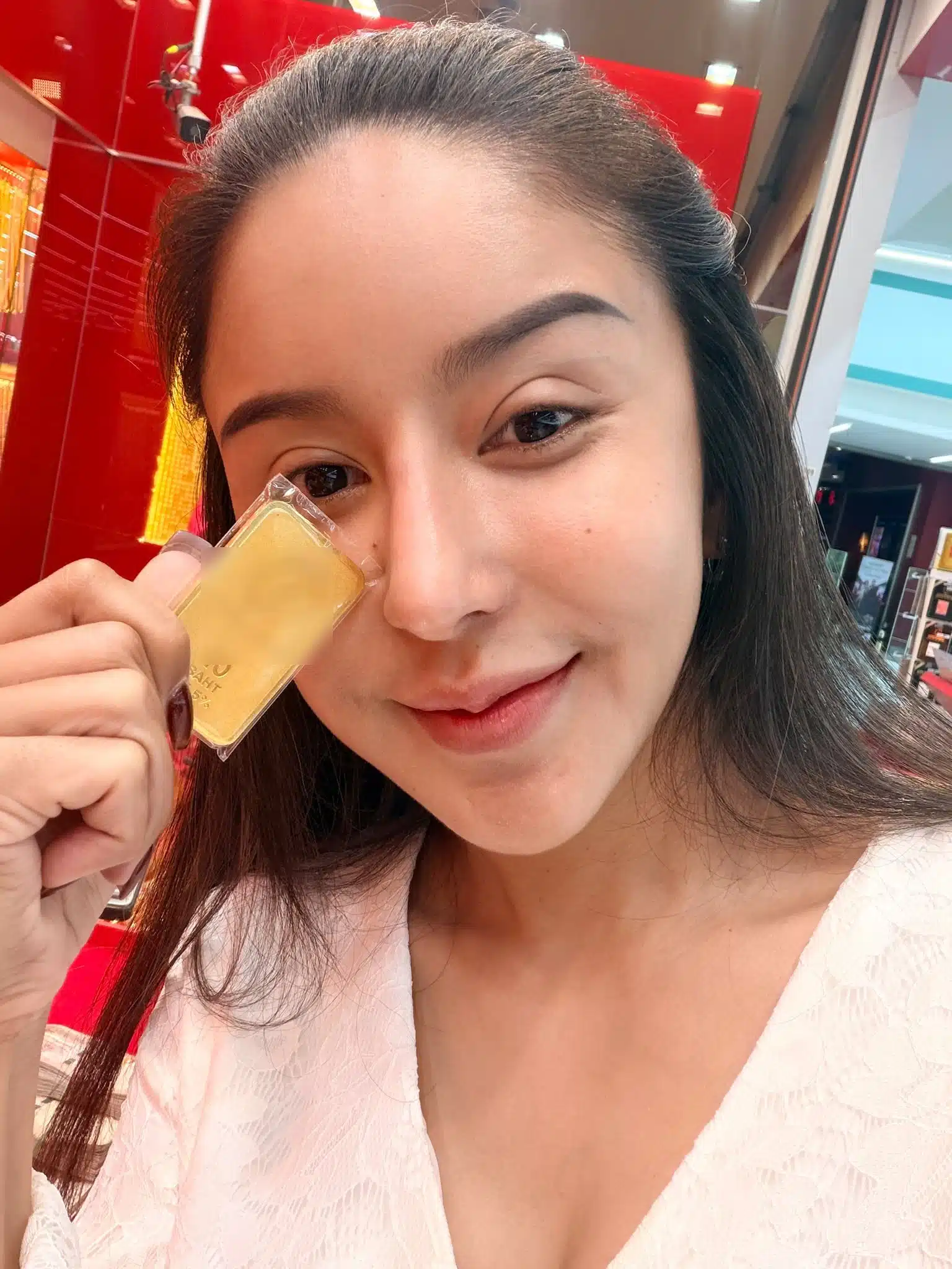 นัส จุฑารัตน์ ซื้อทอง 10 บาทให้ลูก