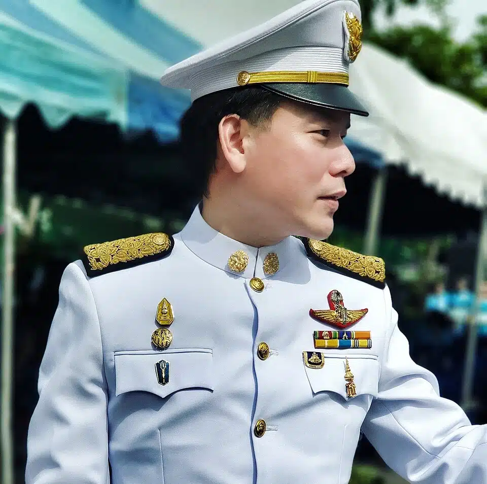 ว่าที่ผู้ลงสมัคร ผู้ว่า กทม. ฯ คมสัน พันธุ์วิชาติกุล