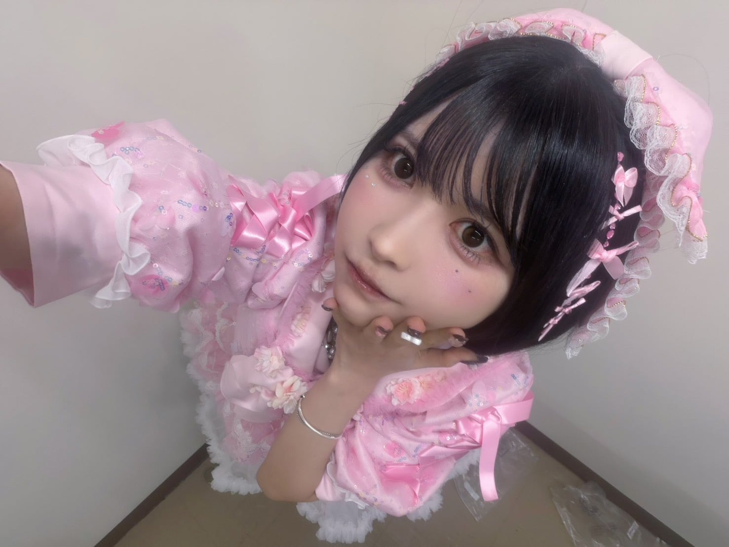 ไอดอลสาว เผยสภาพห้องนอน รกจนแม่บ้านยังยอมแพ้! แฟนคลับอึ้งสวนทางลุคสวย-4